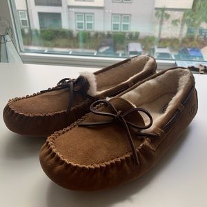 Dakota UGG Moccasin Slippers Tan